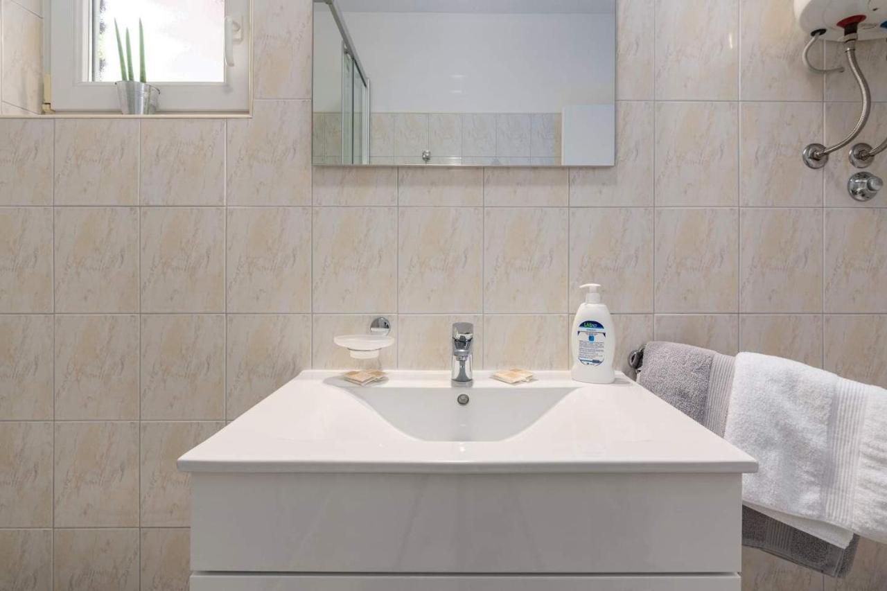 Apartmani Astrid Rabac Exteriör bild