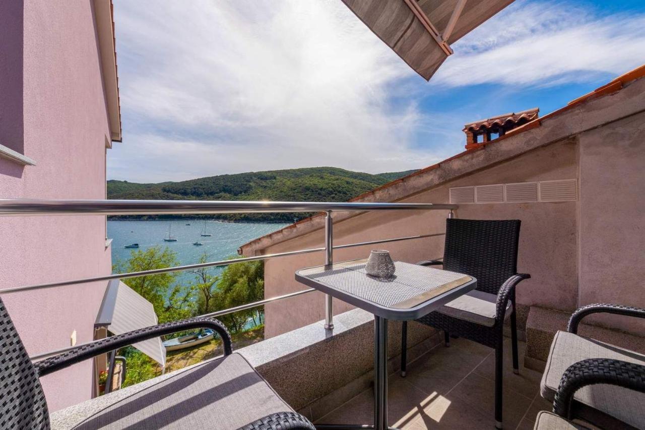Apartmani Astrid Rabac Exteriör bild