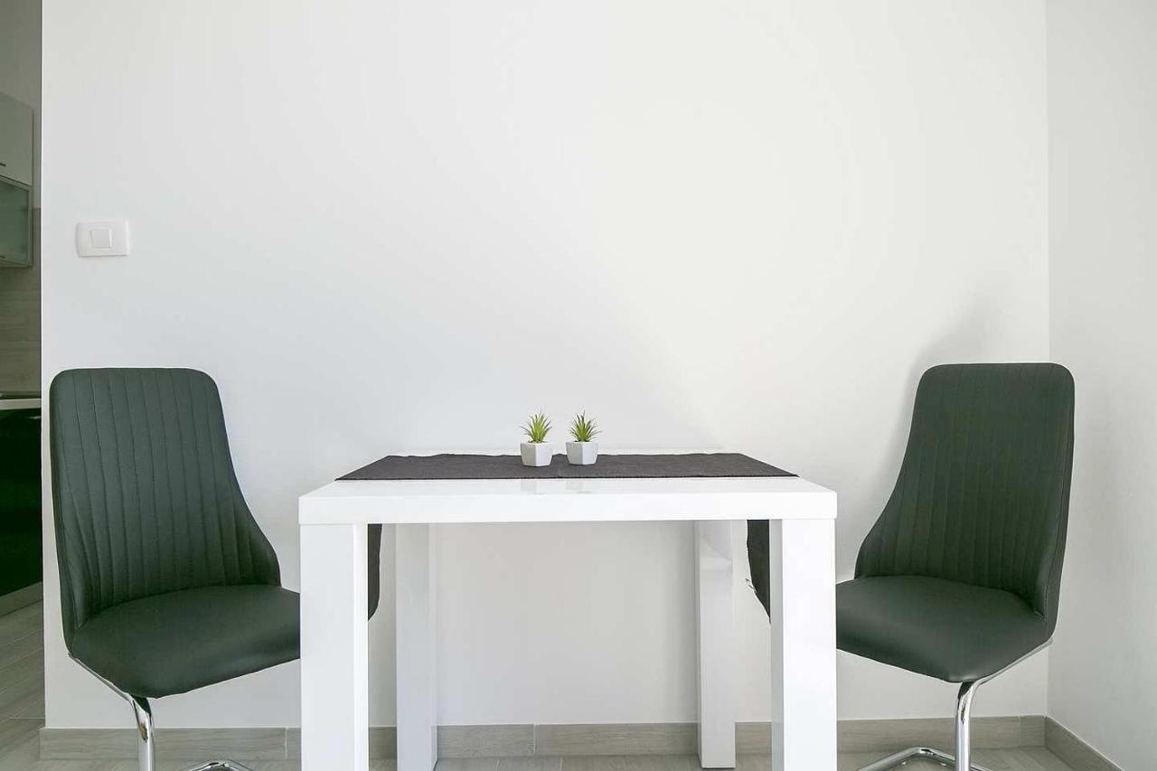 Apartmani Astrid Rabac Exteriör bild